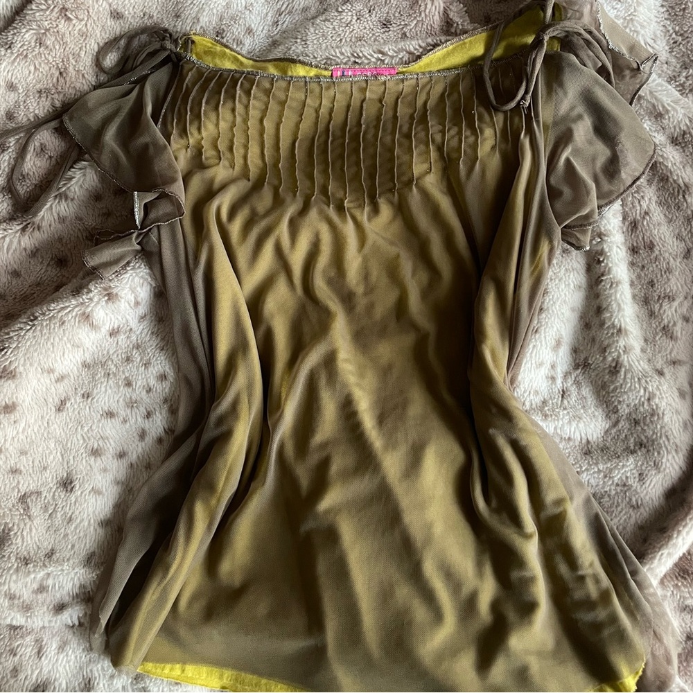 BCBGIRLS VINTAGE TOP